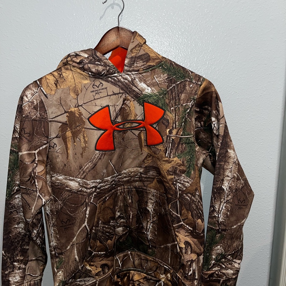 under armour camo hoodie